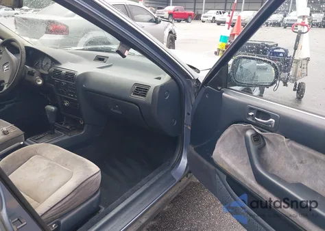 1990 Honda Accord Lx/Ex из США, поврежденный, VIN 1HGCB7659LA069028